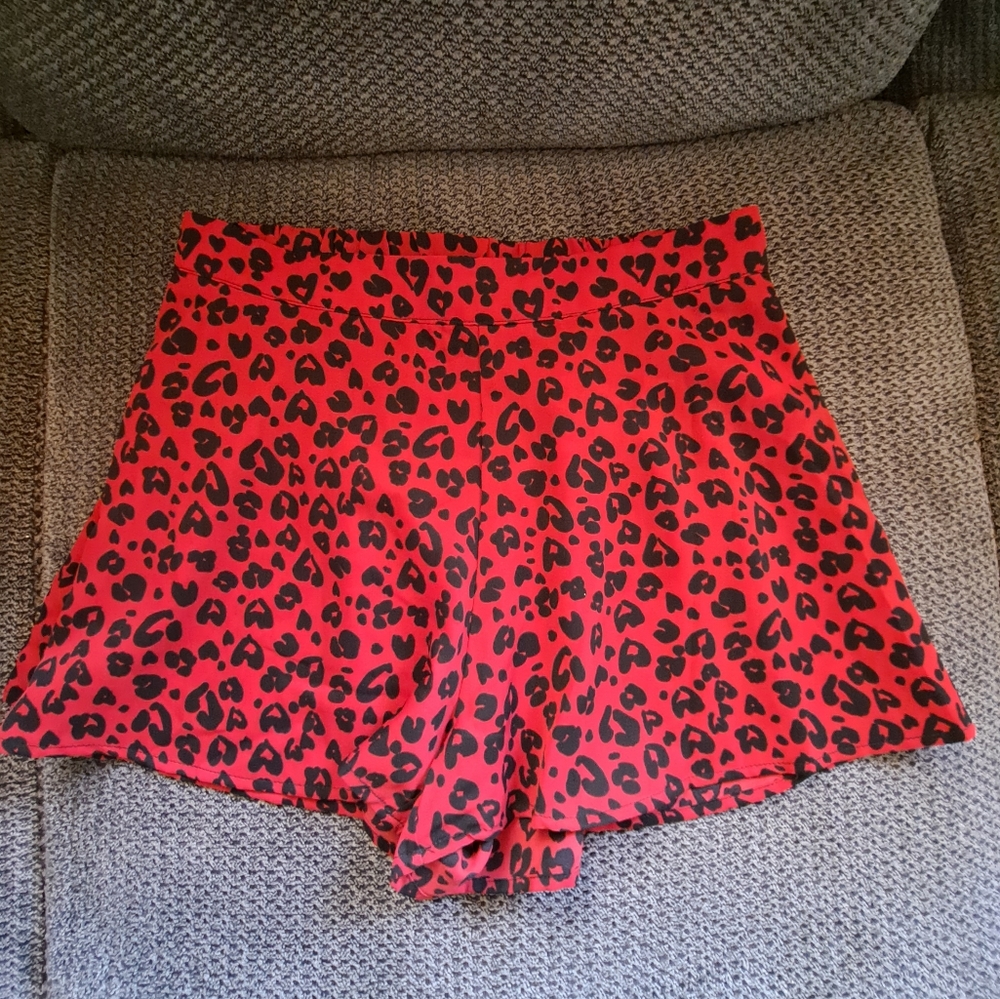 2 pairs of Shorts